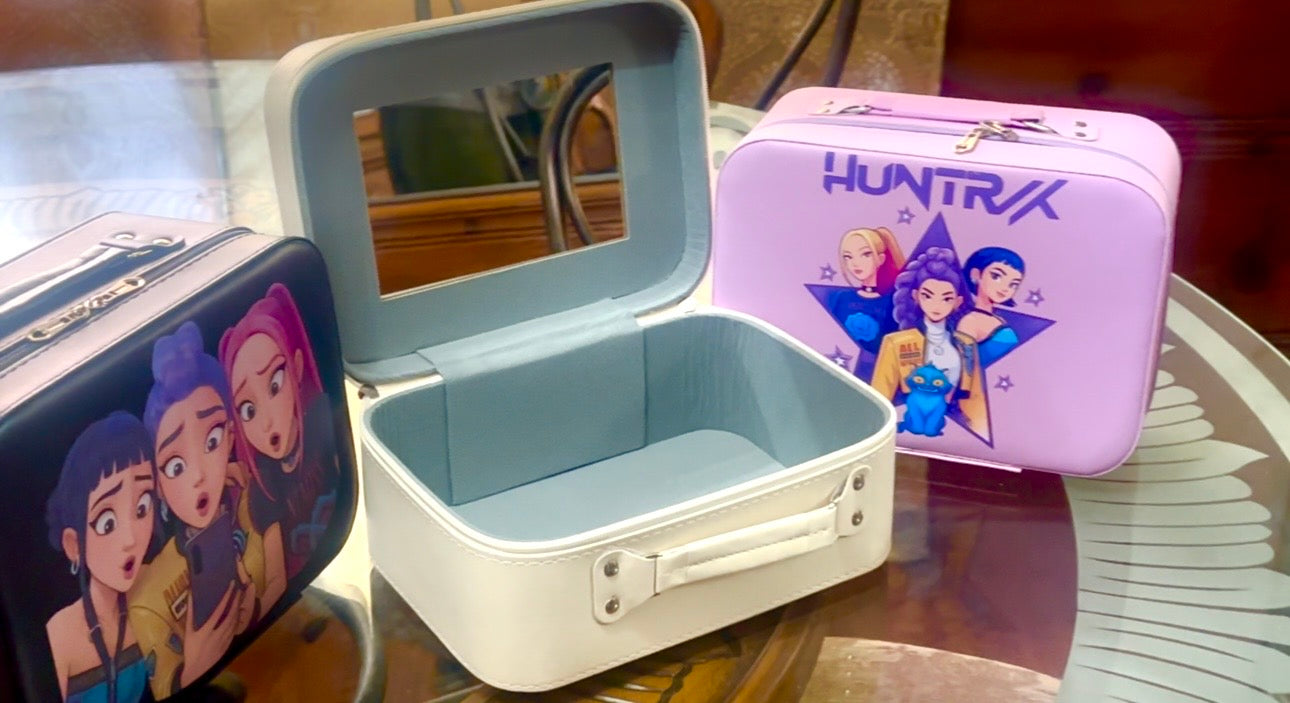 K Pop Demon Hunter HUNTRIX Box Purse Bag Cosmetic & Accessory Mirror Case – 3 Styles