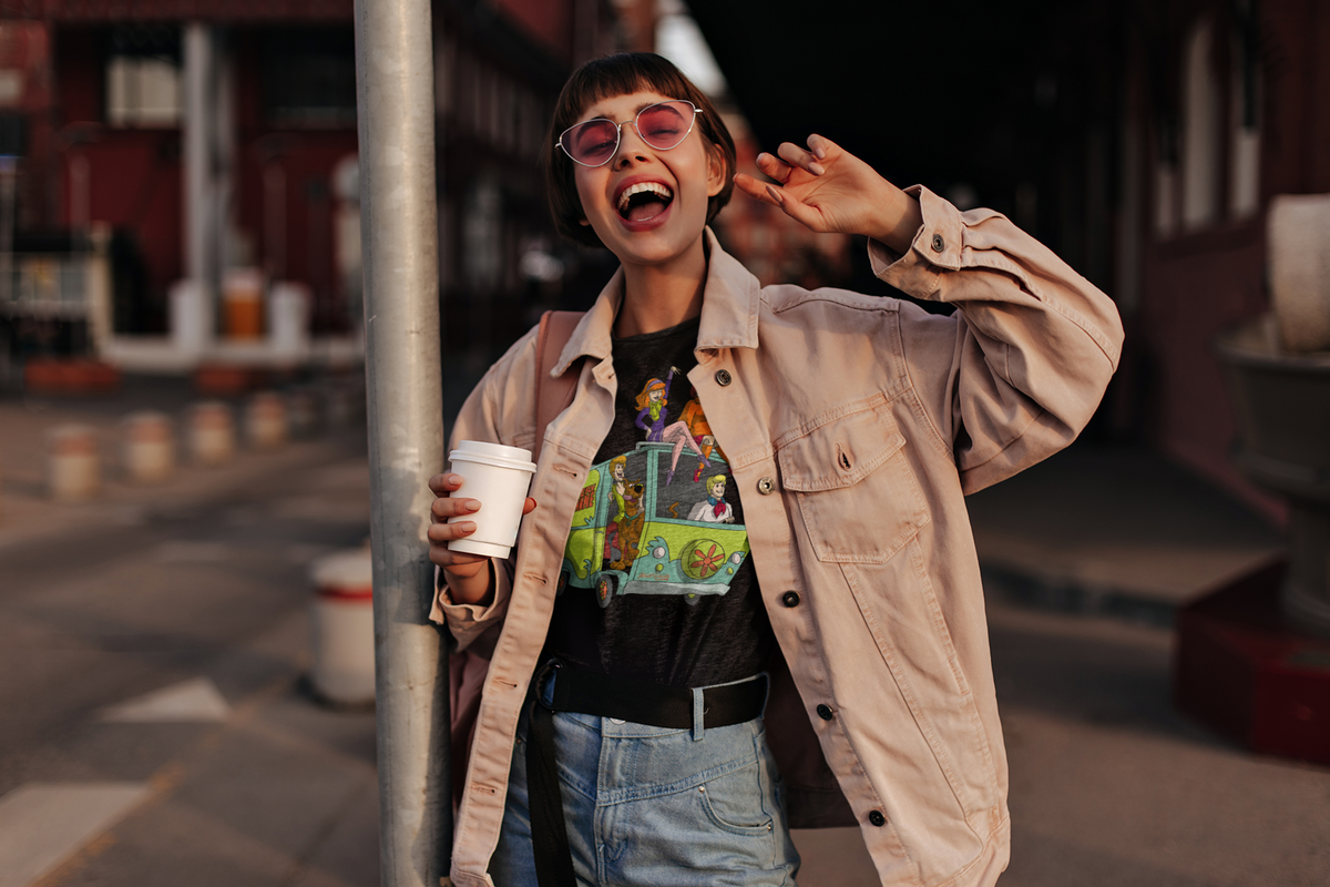 “Cruisin’ with the Mystery Crew” – Retro Van Squad-Inspired T-Shirt | Classic Cartoon Vibes &amp; Nostalgia Ride