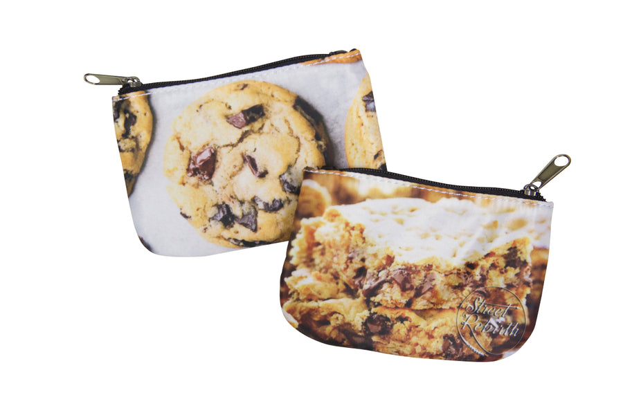 Compact coin purse with an original humorous printed design
