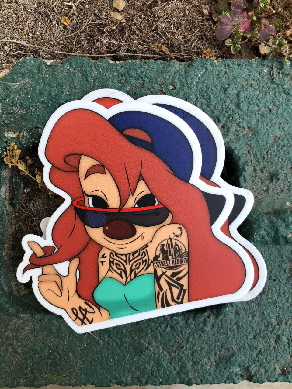 Roxanne Dressed as Max Vinyl Sticker – Fun and Nostalgic Disney Mashup