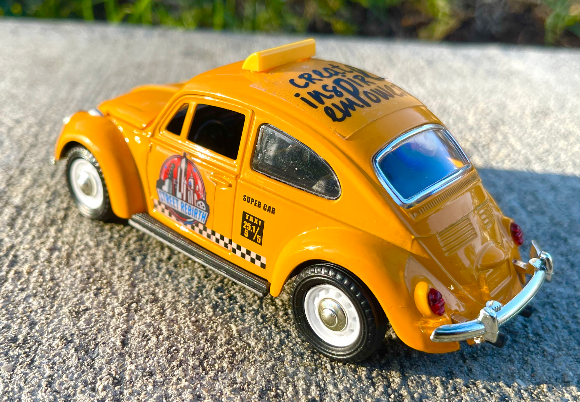 Street Rebirth Vehicles - Taxi Cab Vintage Beetle - 5 x 2 x 2 Inches